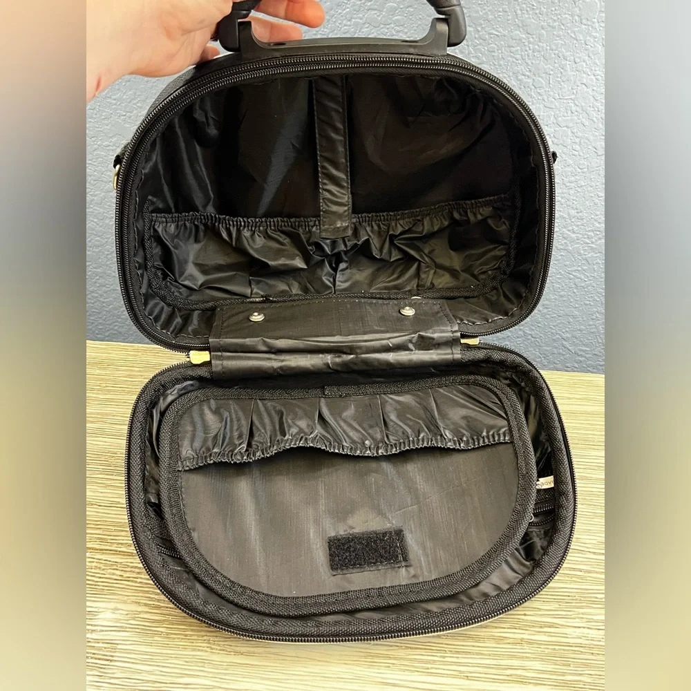Luca Vergani Black Cosmetic Travel Bag (No Strap)